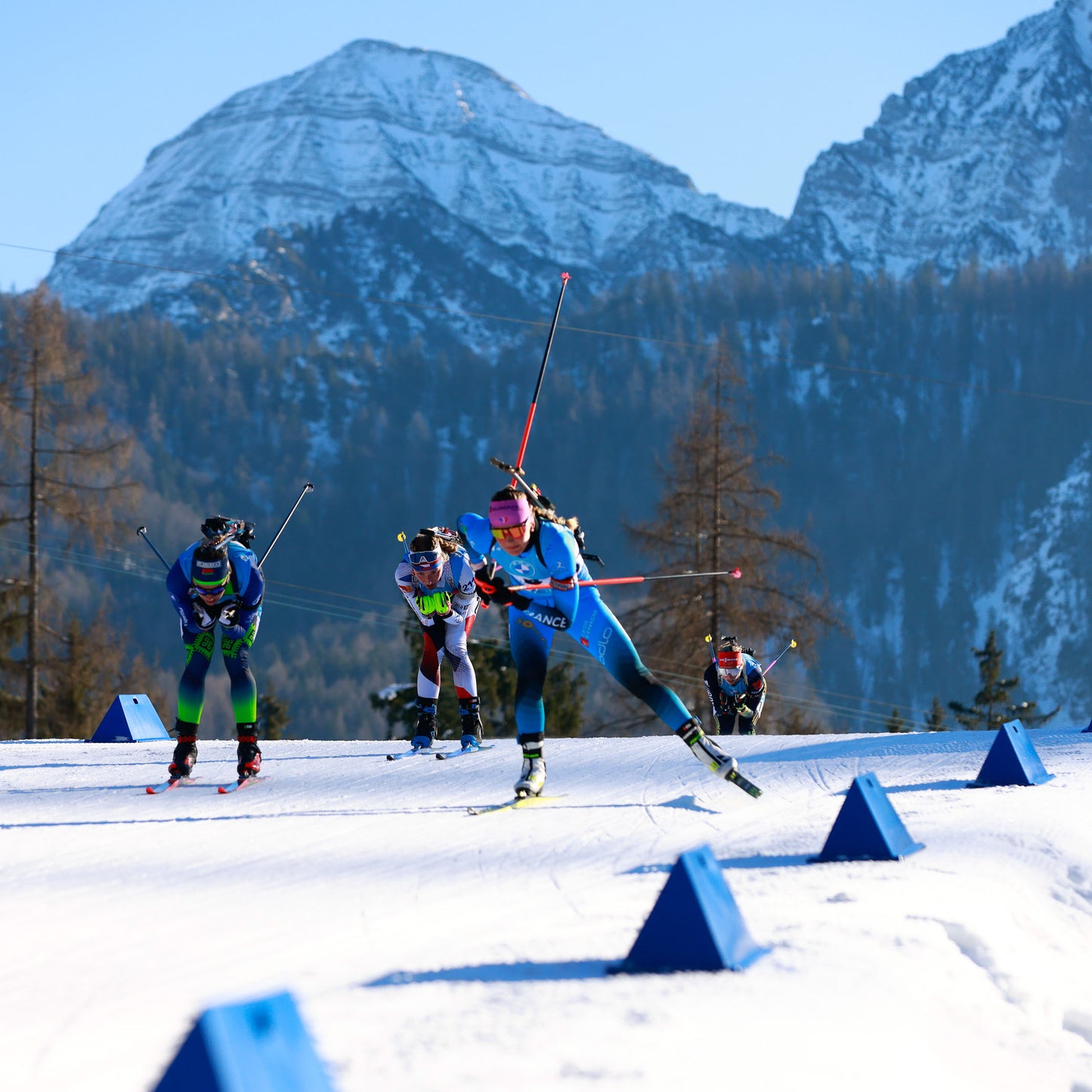 Biathlon Weltcup_Ruhpolding_(DE)_Gold_StehplatzHaupttribüne-RaitnerWirt